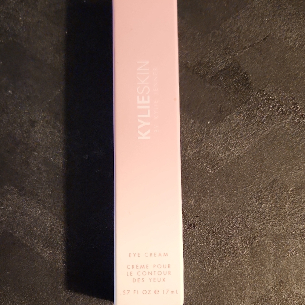 KYLIE SKIN Eye Cream